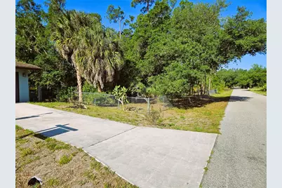 17461 Wellsley Avenue, Port Charlotte, FL 33954 - Photo 18