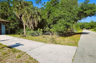 17461 Wellsley Ave, Port Charlotte, FL 33954 - Photo 18