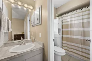 7460 Regina Dr, Englewood, FL 34224 - Photo 14