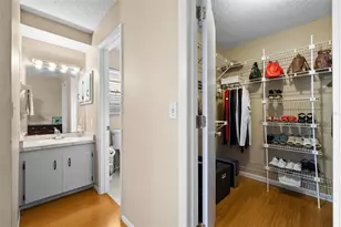 7460 Regina Dr, Englewood, FL 34224 - Photo 12