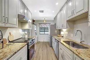 4646 Longwater Chase, Sarasota, FL 34235 - Photo 18