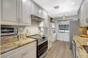 4646 Longwater Chase, Sarasota, FL 34235 - Photo 4