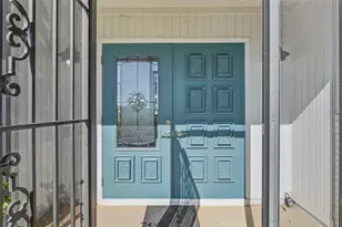 2343 Bal Harbour Dr, Venice, FL 34293 - Photo 4