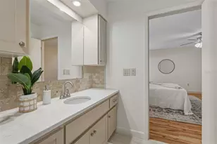 2343 Bal Harbour Dr, Venice, FL 34293 - Photo 36