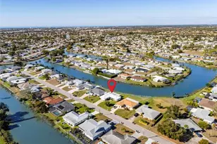 2343 Bal Harbour Dr, Venice, FL 34293 - Photo 2