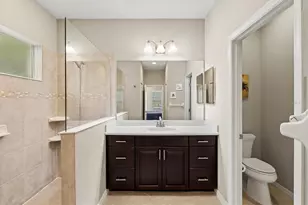 11610 Marathon Cir, Venice, FL 34293 - Photo 24