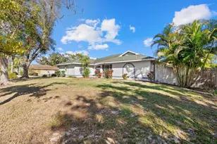 2701 Shamrock Dr, Venice, FL 34293 - Photo 32