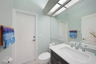828 Dahoon Cir, Venice, FL 34293 - Photo 22