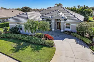 828 Dahoon Cir, Venice, FL 34293 - Photo 1