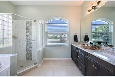 828 Dahoon Circle, Venice, FL 34293 - Photo 18