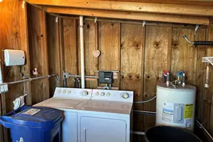 109 Lakeview Dr, North Port, FL 34287 - Photo 6