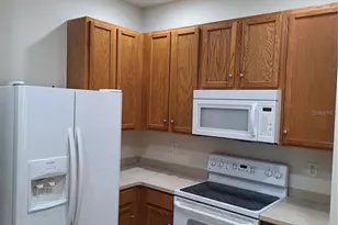 3709 Parkridge Cir, Sarasota, FL 34243 - Photo 8