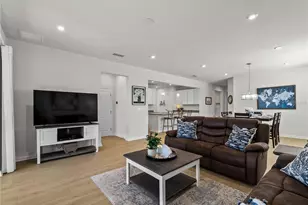 20381 Minuet Pl, Venice, FL 34293 - Photo 4