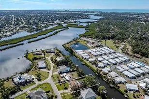 809 Garland Ave, Nokomis, FL 34275 - Photo 4