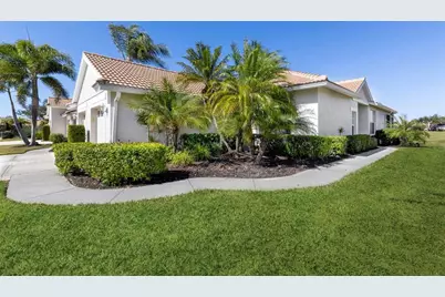 625 Back Nine Drive, Venice, FL 34285 - Photo 4
