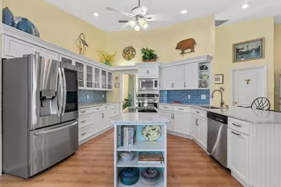 1644 Liscourt Drive, Venice, FL 34292 - Photo 18