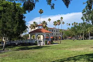 285 Lorraine Ave, Venice, FL 34293 - Photo 36