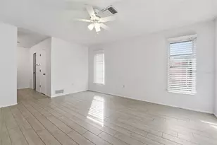 285 Lorraine Ave, Venice, FL 34293 - Photo 16