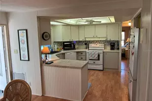 919 Cortina Blvd, Venice, FL 34285 - Photo 10