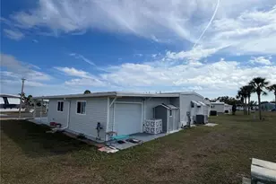 826 Trento Dr, Venice, FL 34285 - Photo 4