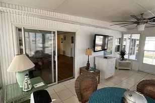 826 Trento Dr, Venice, FL 34285 - Photo 22