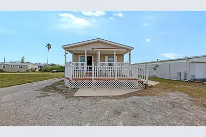 11 Erskine Drive, Venice, FL 34285 - Photo 2