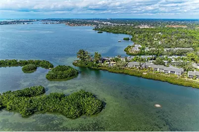 1505 Pelican Point Drive #271, Sarasota, FL 34231 - Photo 4