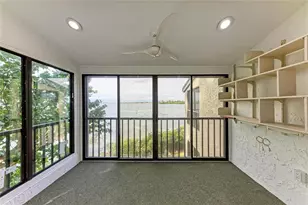 1505 Pelican Point Dr, Sarasota, FL 34231 - Photo 36