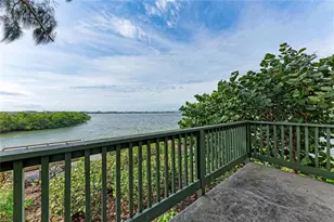 1505 Pelican Point Dr, Sarasota, FL 34231 - Photo 34