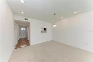 1505 Pelican Point Dr, Sarasota, FL 34231 - Photo 24