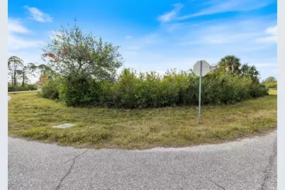 12142 Appleberg Circle, Port Charlotte, FL 33981 - Photo 14