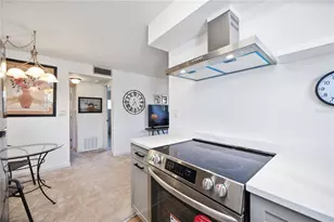 236 Harbor Dr S, Venice, FL 34285 - Photo 16