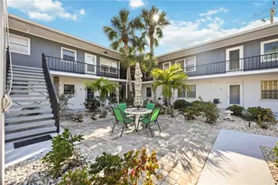 236 Harbor Dr S, Venice, FL 34285 - Photo 4