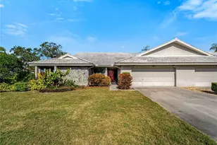 3851 Wilshire Dr, Sarasota, FL 34238 - Photo 18