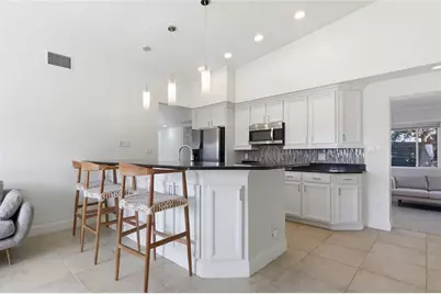 3317 Bougainvillea Street, Sarasota, FL 34239 - Photo 10