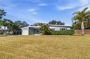 3317 Bougainvillea St, Sarasota, FL 34239 - Photo 44