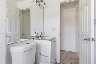 3317 Bougainvillea St, Sarasota, FL 34239 - Photo 38