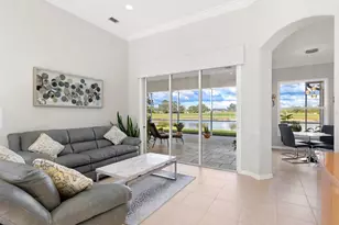 814 Adonis Pl, Venice, FL 34292 - Photo 4