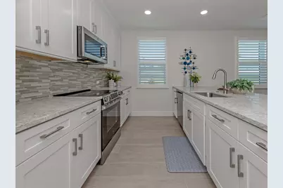787 S. Tamiami Trail #303, Venice, FL 34285 - Photo 14