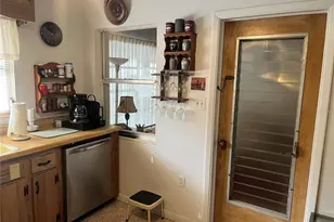 505 Granada Ave, Venice, FL 34285 - Photo 8