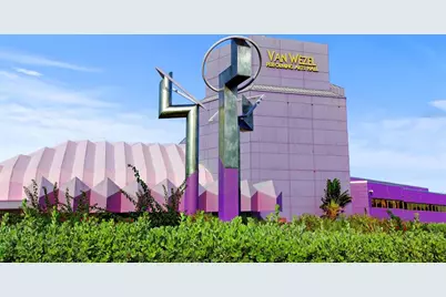 8432 Woodbriar Drive, Sarasota, FL 34238 - Photo 92