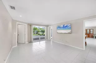 633 Valencia Rd, Venice, FL 34285 - Photo 10