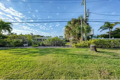 633 Valencia Road, Venice, FL 34285 - Photo 38