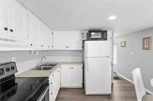 426 Hatchett Creek Rd, Venice, FL 34285 - Photo 10