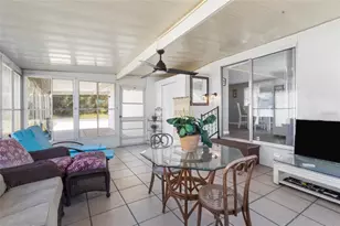 426 Hatchett Creek Rd, Venice, FL 34285 - Photo 4