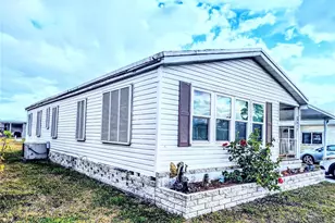 6822 Hikina Dr, North Port, FL 34287 - Photo 2