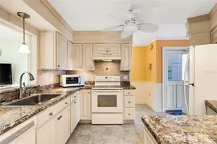 72 Circlewood Dr, Venice, FL 34293 - Photo 26