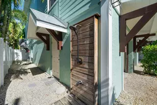 355 Calle Miramar, Sarasota, FL 34242 - Photo 32