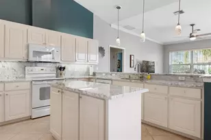 715 Thistle Lake Dr, Venice, FL 34293 - Photo 24