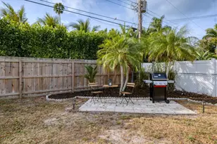 2242 Sunnyside Ln, Sarasota, FL 34239 - Photo 40